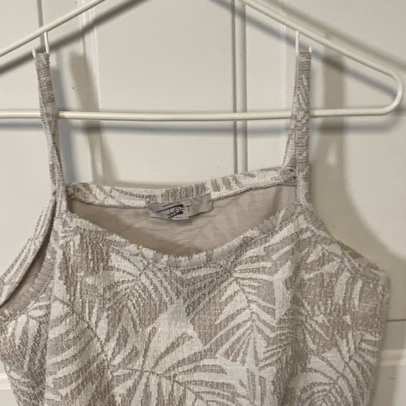 Loft Crop Top Textured Cream & Beige Tropical Leafy Pattern Elastic Hem Sz L - Picture 3 of 6